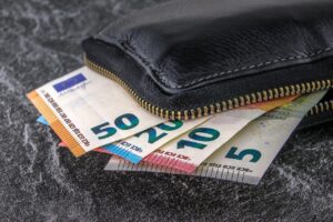 50代の老後資金はいくら必要なのか、具体的な目安は？