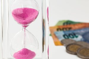 新NISAで老後資金を効率的に増やすための投資信託はどれを選ぶべき？